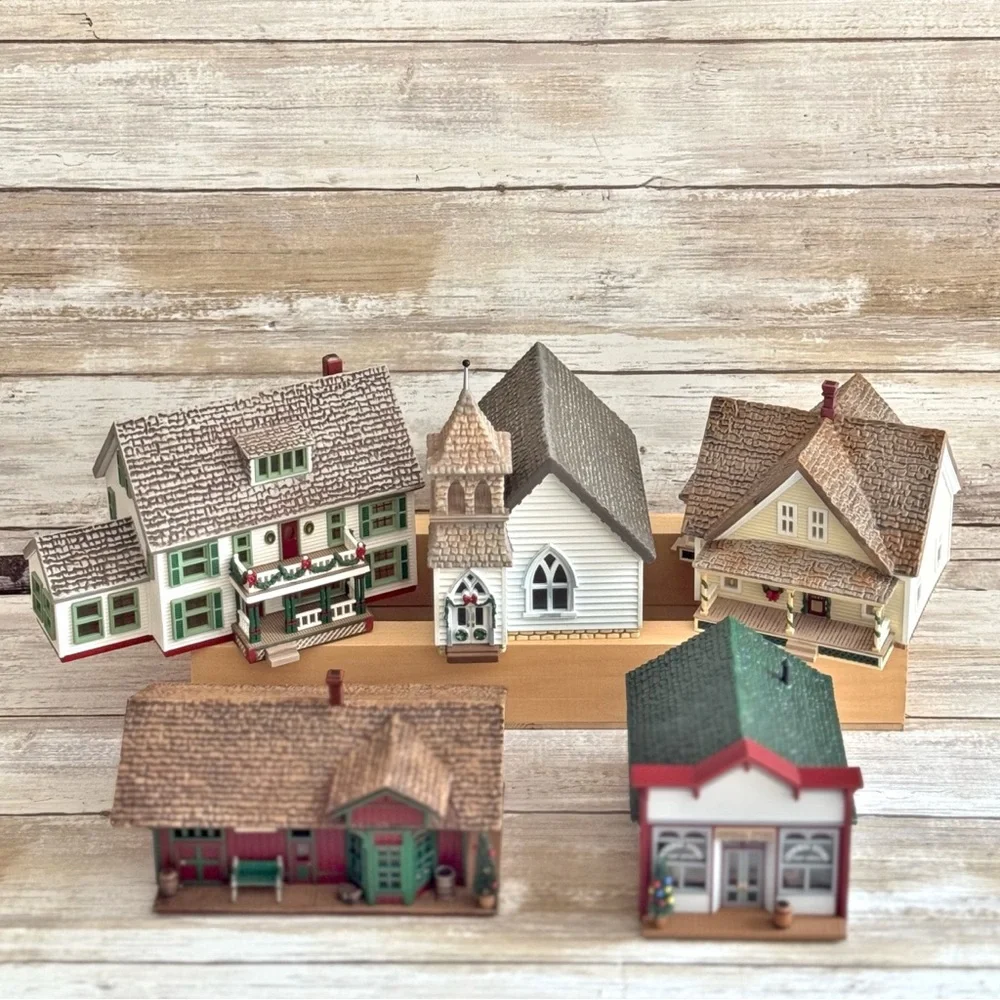 Hallmark Sarah Plain and Tall 5-Pc Christmas Village Set w/ Boxes Rustic Charm
